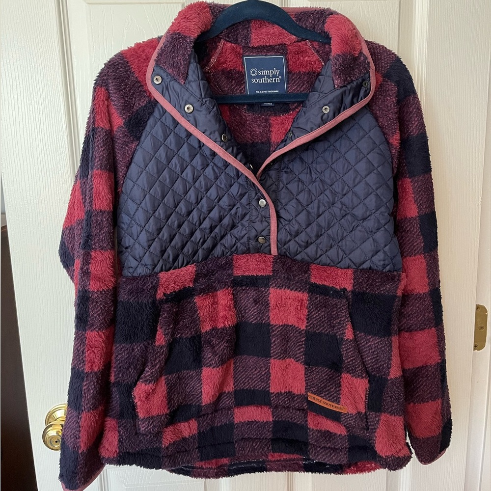 Like New: Simply southern super soft fuzzy, and quilted pullover, Size small